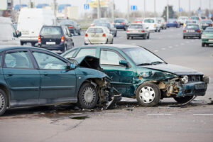 Cars collided in the highway causing traffic.